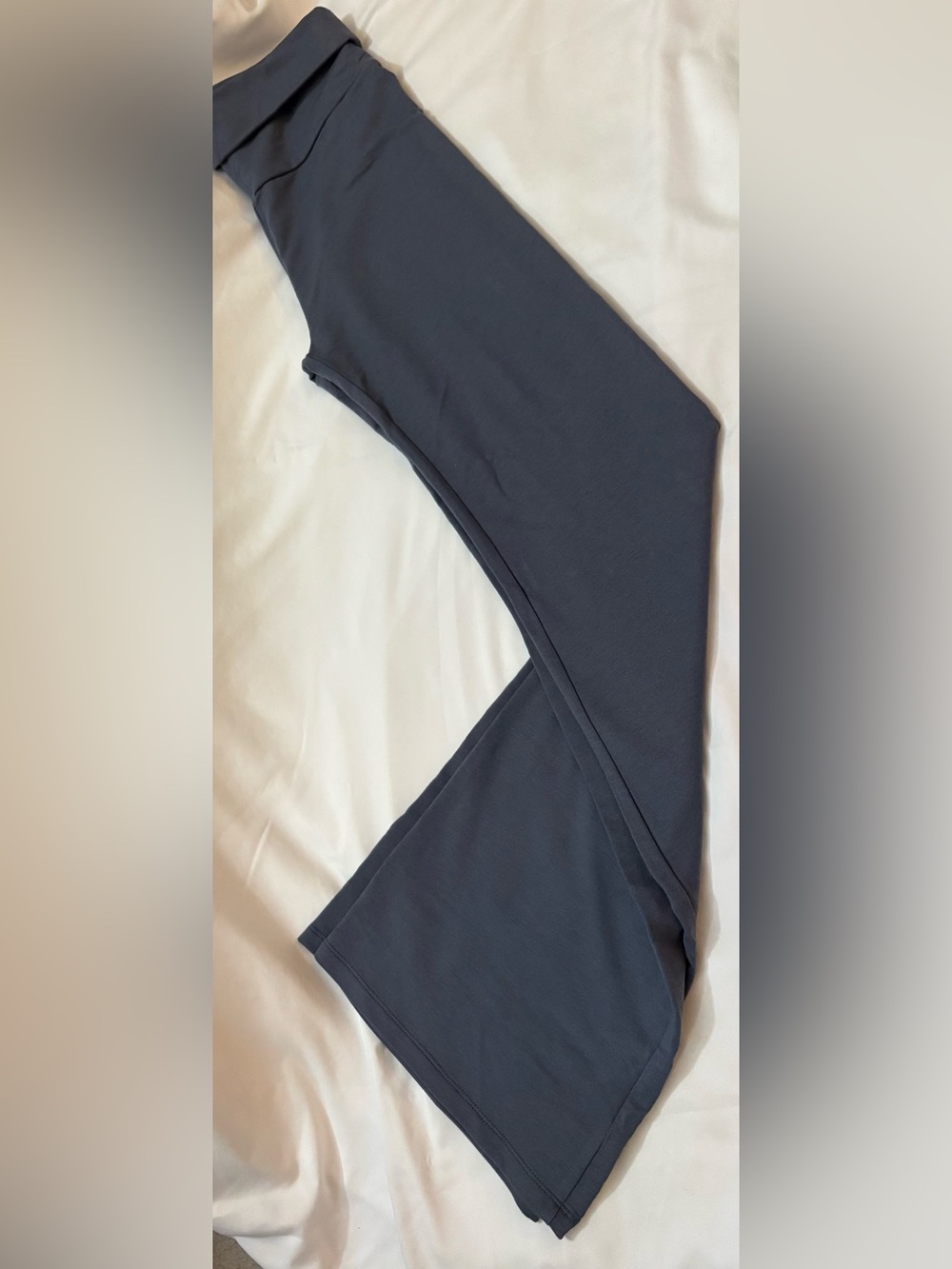 Millie Bobby Brown - Women’s High-Waist Foldover Leggings — Slate Gray